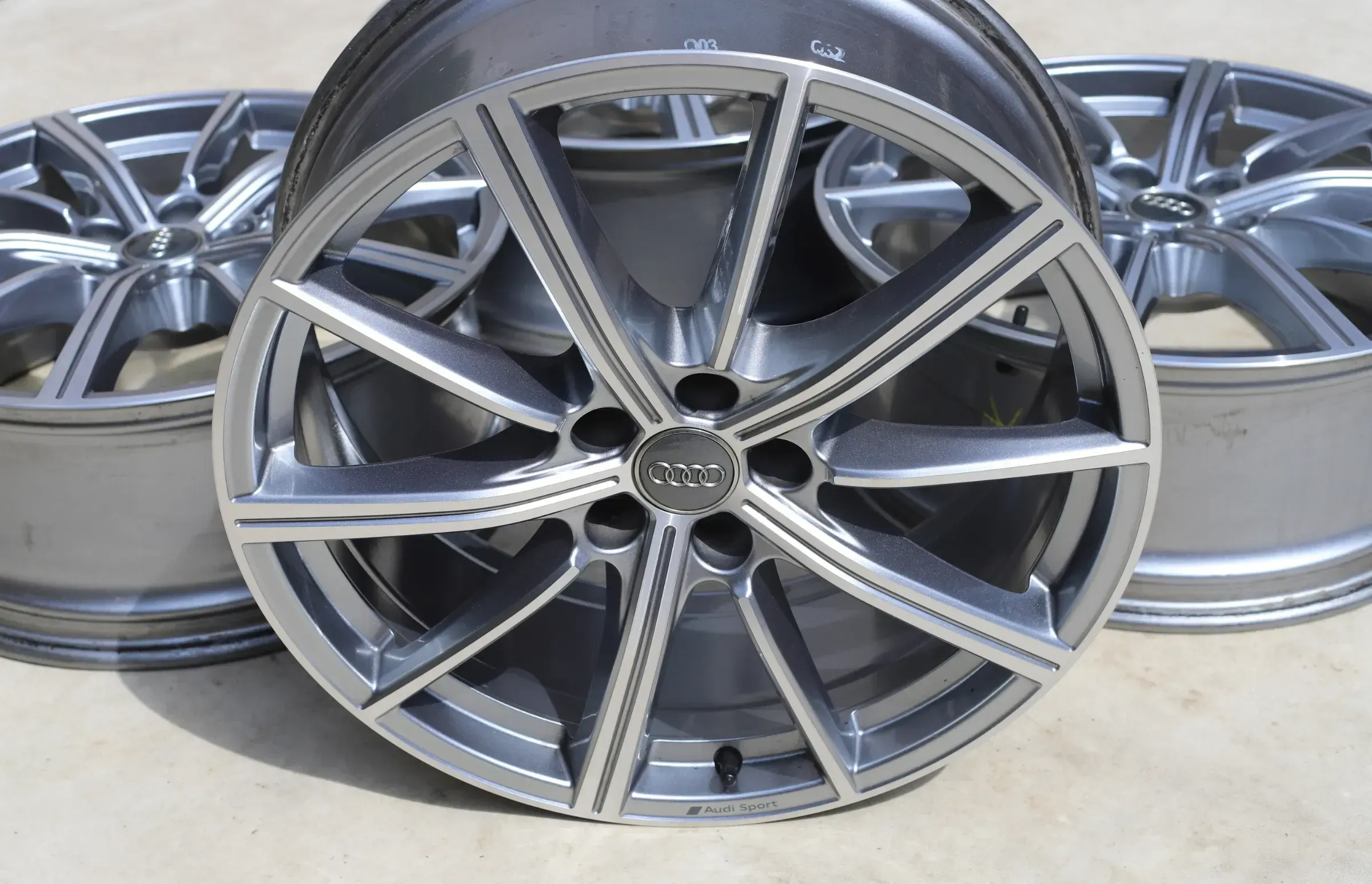 20 Zoll Audi  Sport Felgen Q5 SQ5 80A FYB FYG FYT 8x20 ET39 80A601025AP BiColor - Bild 1