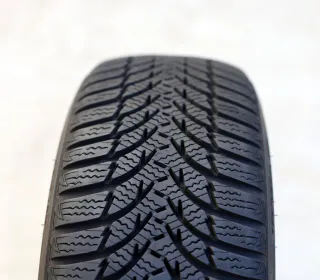 1x Winterreifen 175/50 R15 75 H WinterCraft WP51 DOT2824 Kumho M+S 7,5mm - Bild 2