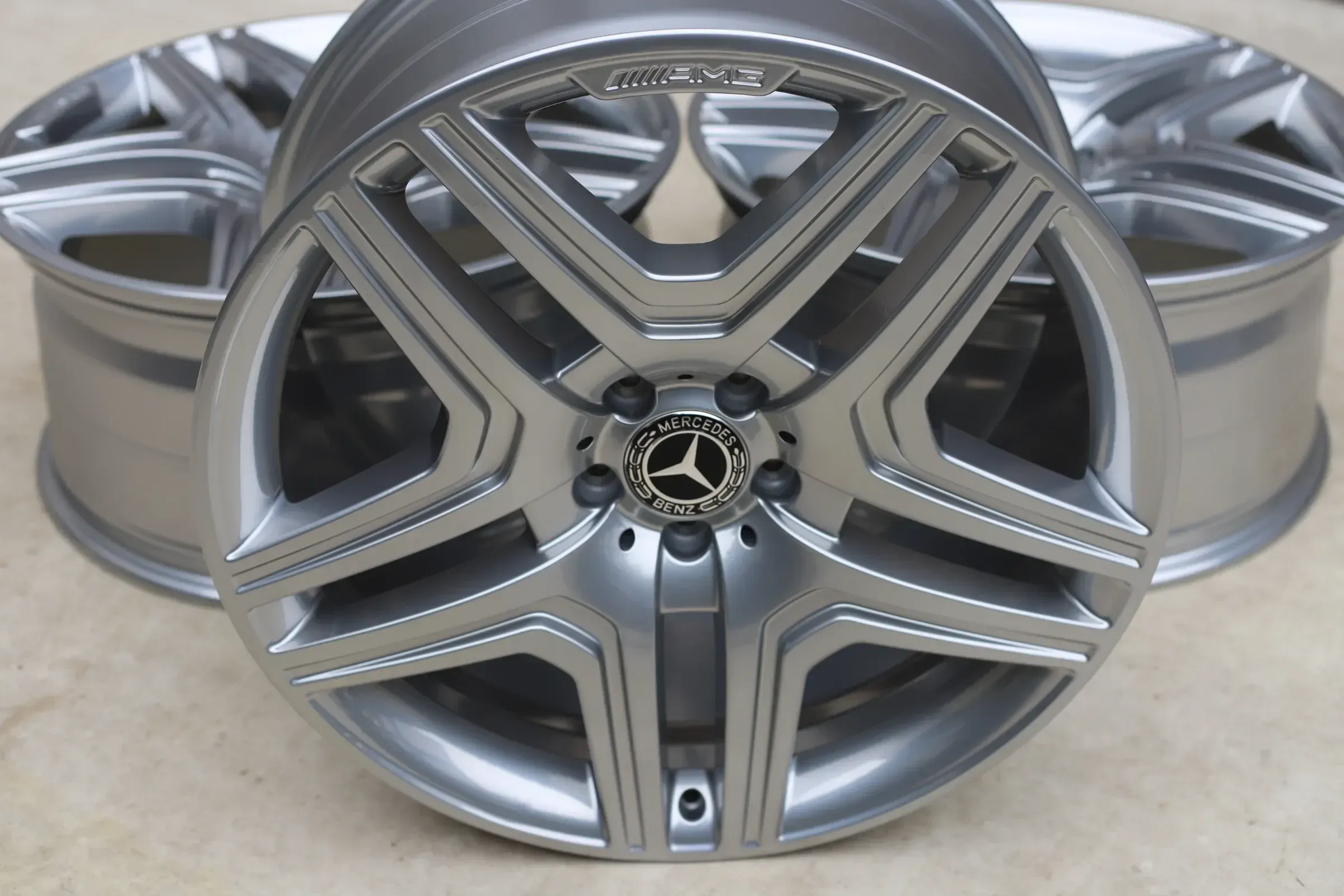 21 Zoll AMG GLS 63 550 Felgen W164 W166 10Jx21 ET46 GLC63 CL216 W221 A166401140 - Bild 1