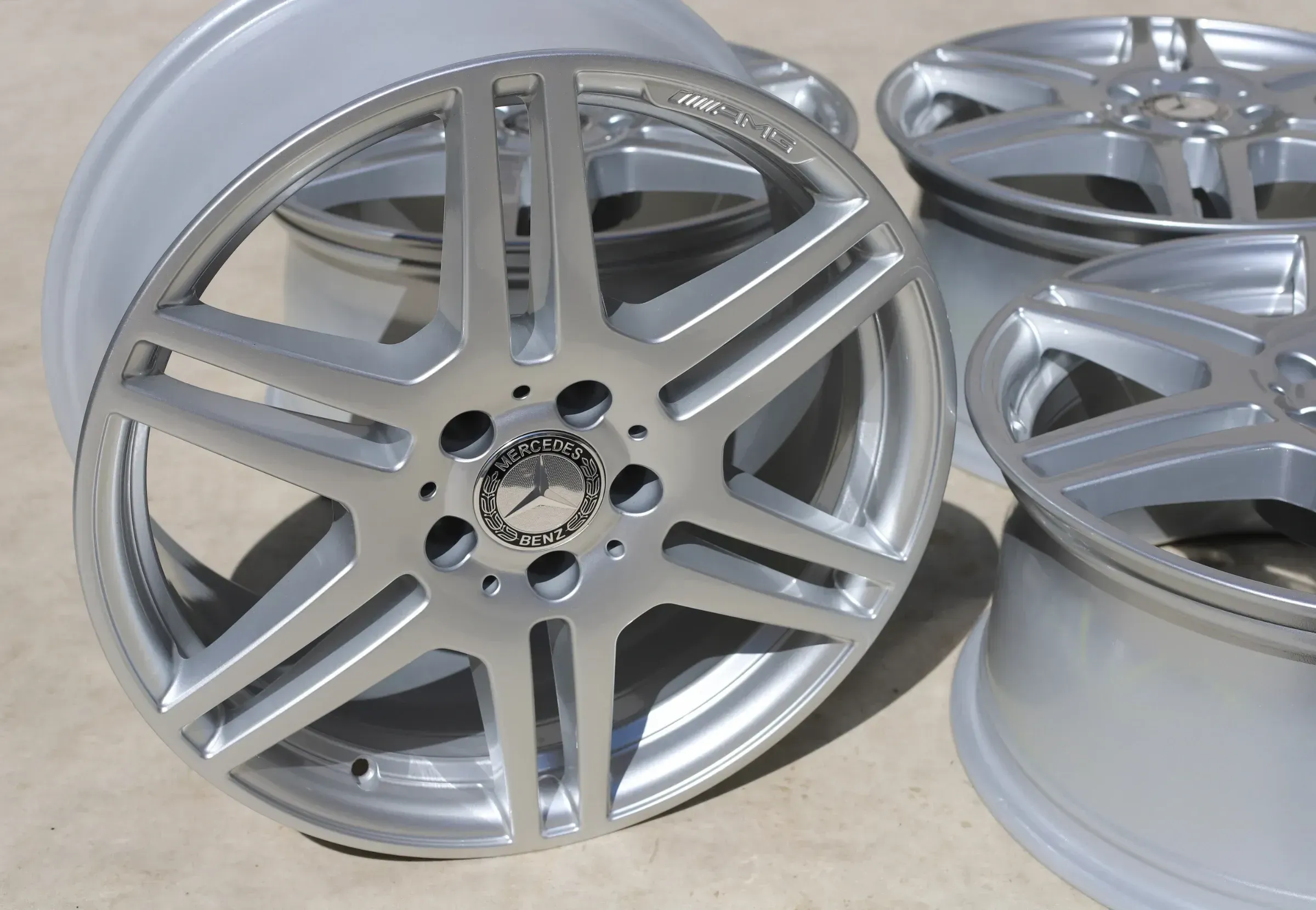 TOP 18 Zoll AMG E-Klasse Felgen W212 S212 W205 W204 W208 8,5x18 ET48 Silberfein - Bild 1