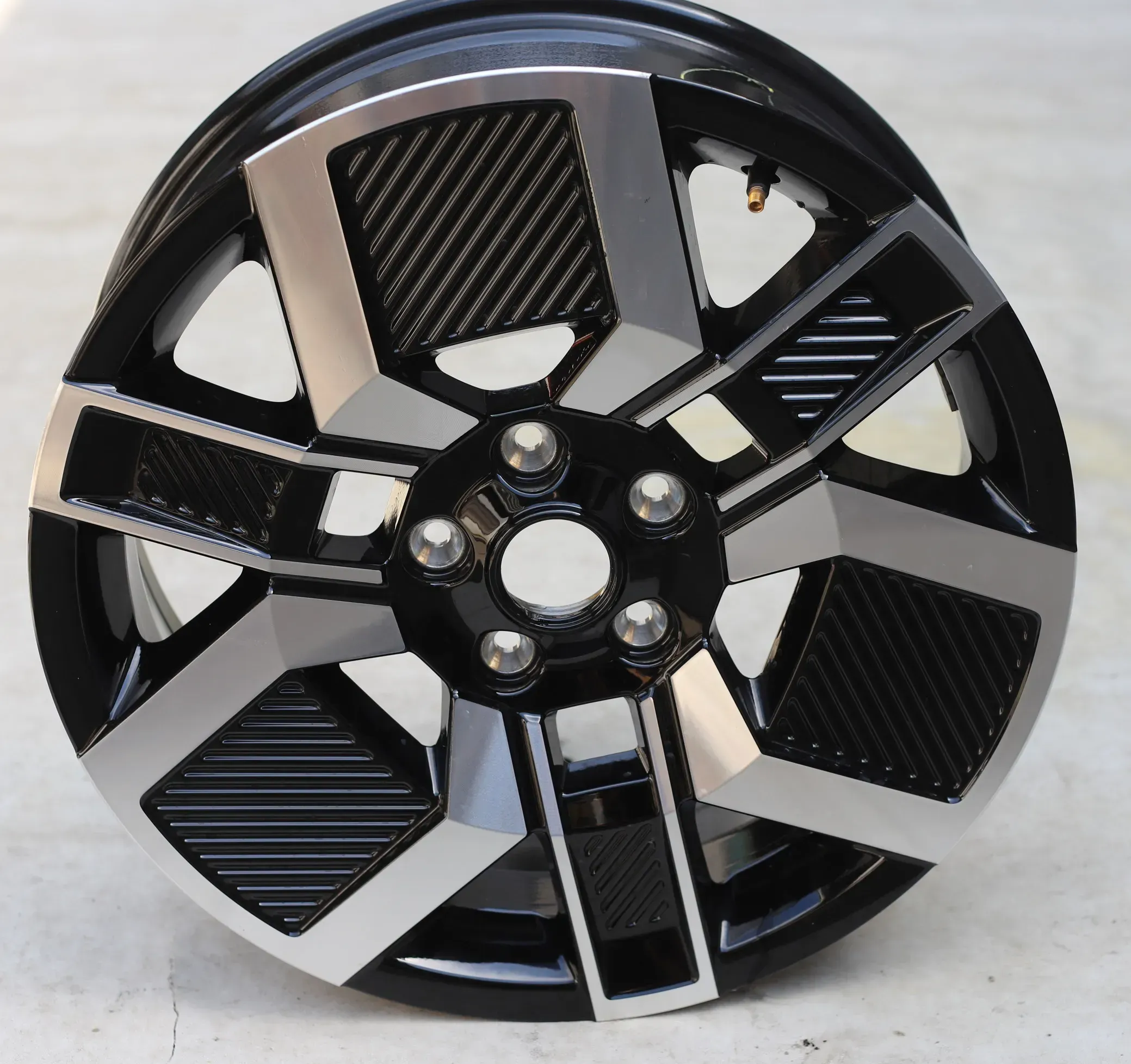 1x 18 Zoll Renault 5 E-Tech Alufelge 403008515R Rim Wheel - Bild 1