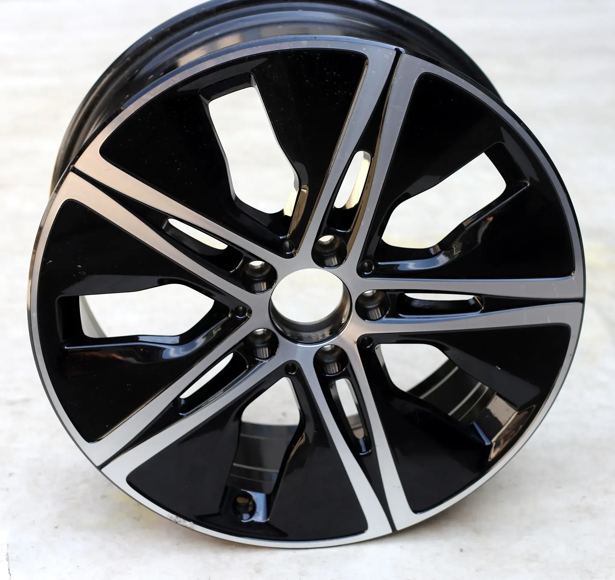 1x Mercedes-Benz 18 Zoll Alufelge Felge Rim 7.5J ET49 W177 A-Klasse A1774010500 - Bild 1