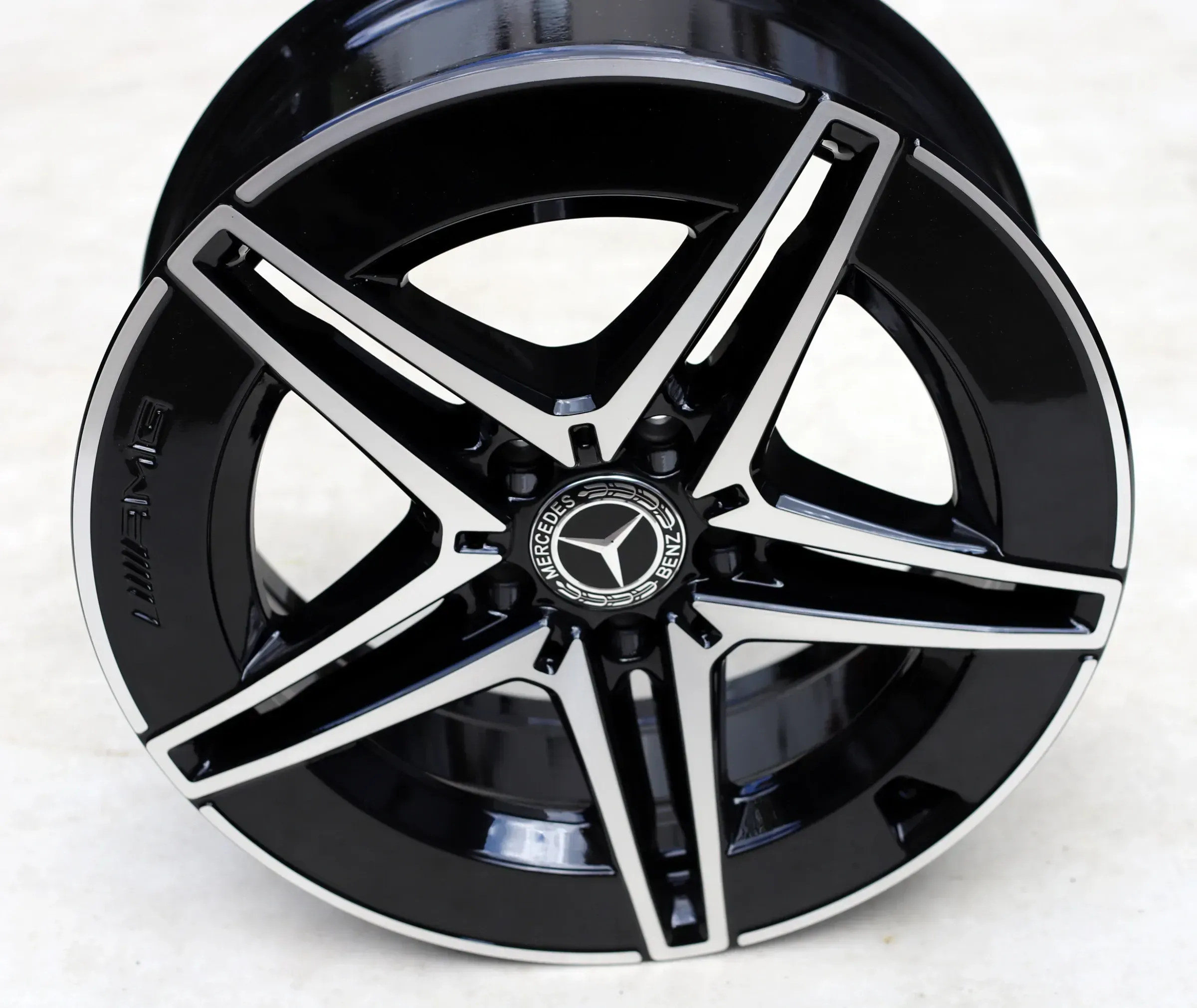 1x18 Zoll Felge AMG C-Klasse W206 C-Klasse T-Modell S206 7,5Jx18 ET40 A2064017600 A2064011700 VA - Bild 1
