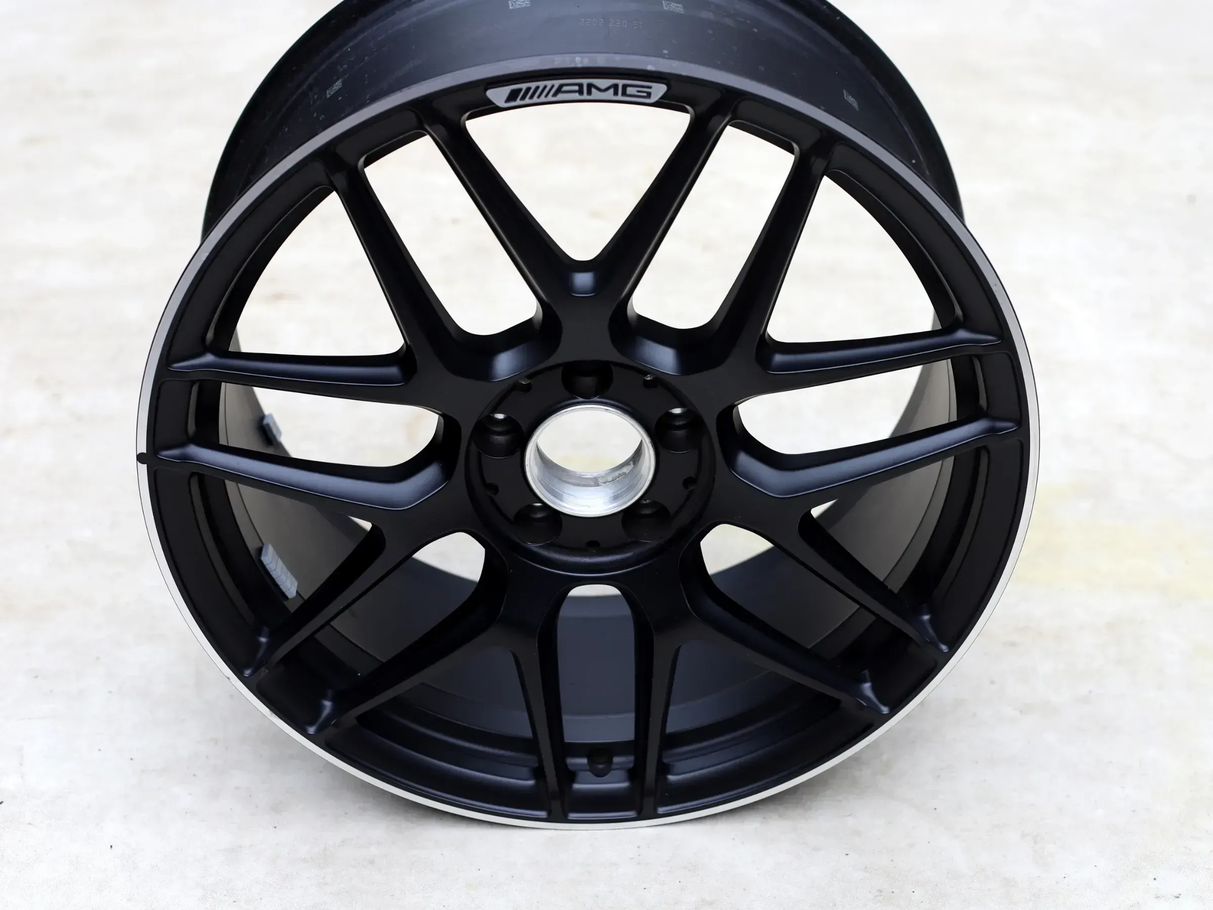 1x Original 19 Zoll A45 S AMG Kreuzspeichen C118 X118 8,5Jx19 ET46 A1774012500 - Bild 1