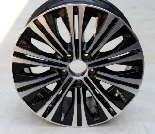 1 orig Mercedes A-/B-/CLA-Klasse W177 W247 C118 Alufelge 7,5x18 ET49 A1774013300 - Bild 1
