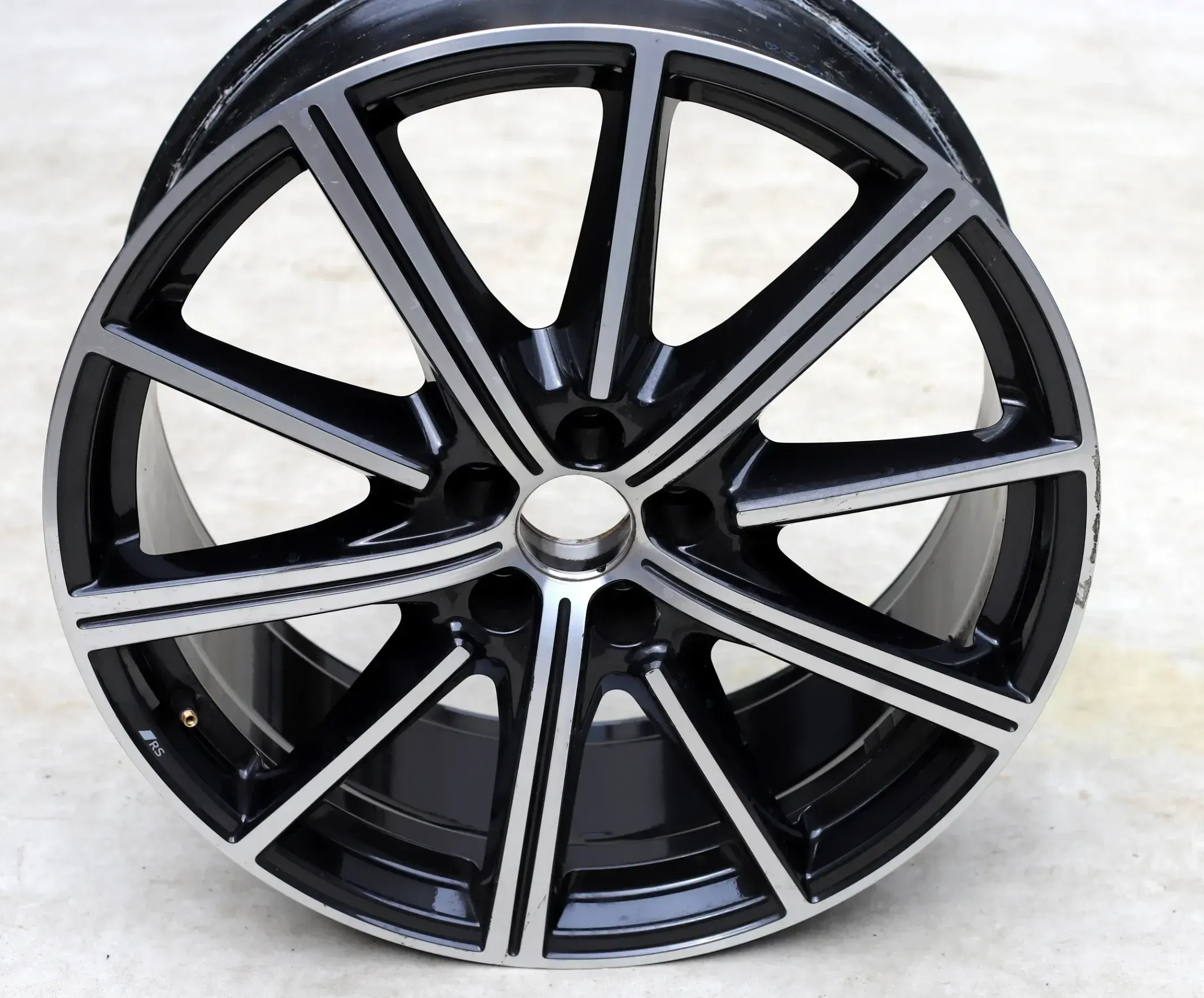 1x 20 Zoll Audi A6 C8 S6 C8 S-line Avant Limousine 4K Alufelge 4K0601025CB 2024 - Bild 1