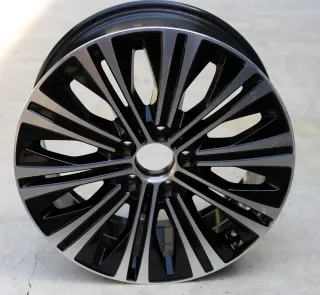 1 orig Mercedes A-/B-/CLA-Klasse W177 W247 C118 Alufelge 7,5x18 ET49 A1774013300 - Bild 1