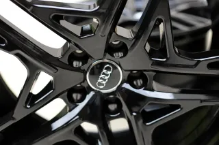 20 Zoll OEM R8 4S 10-Speichen-Y-Design 4S0601025AF/AE Schiederad 4S9 4SR 5,2 FSI - Bild 8